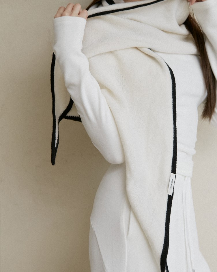 撞色百搭極簡風三角巾