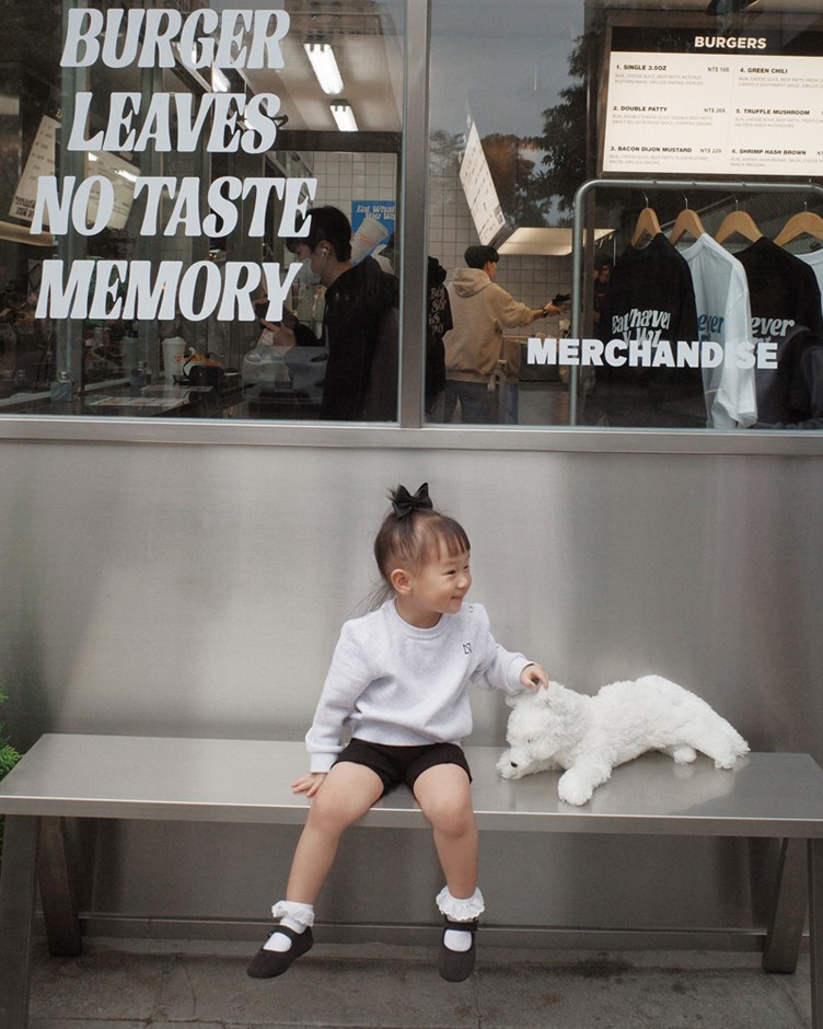 圓領基本LOGO衛衣(ME.)(童)