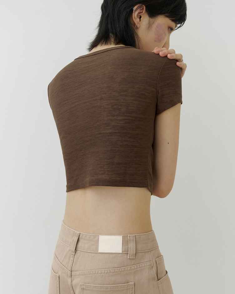 透膚紋理短版TEE