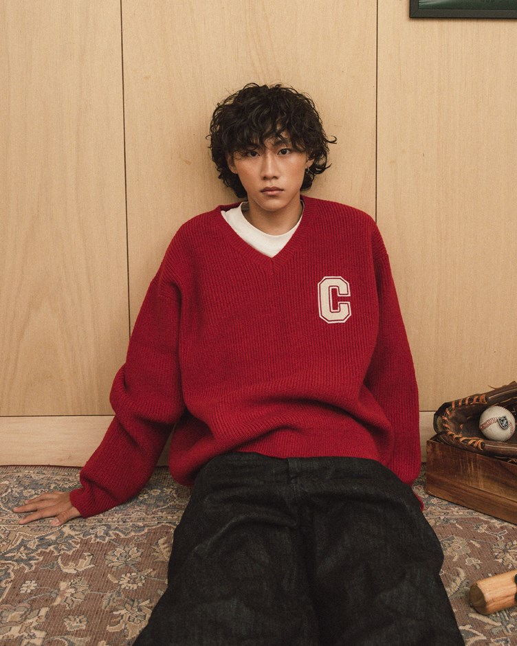 GGC貼布繡V領寬鬆針織毛衣(unisex)