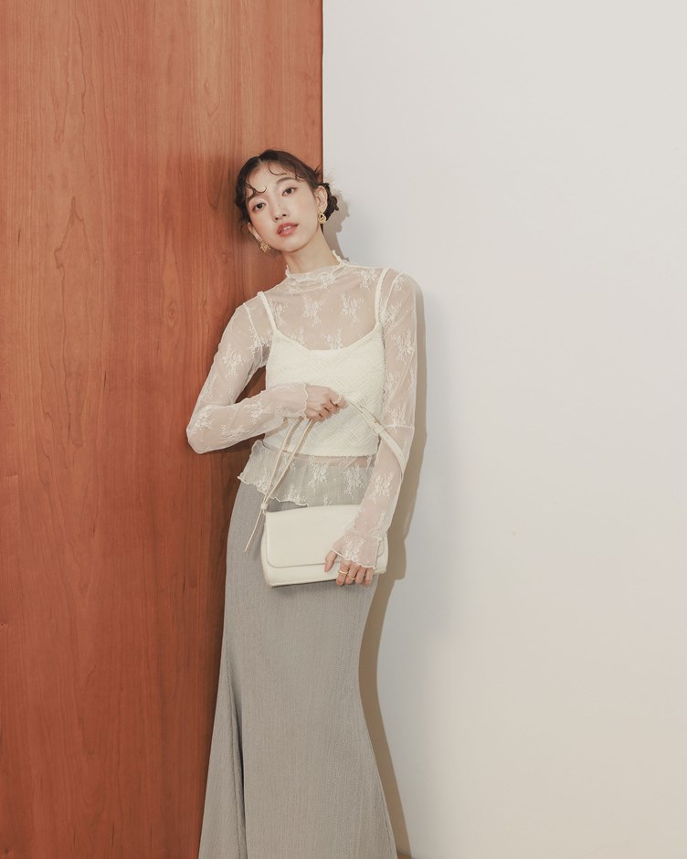 簍空花紋綁帶背心