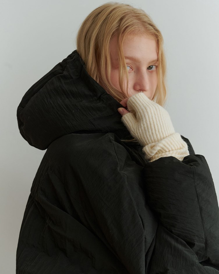 霧光澤澎澎鋪棉連帽外套