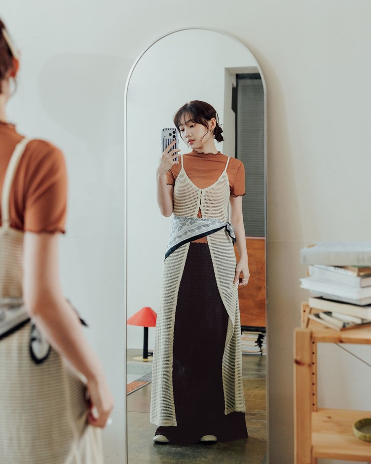 縐縐肌理後開岔長裙