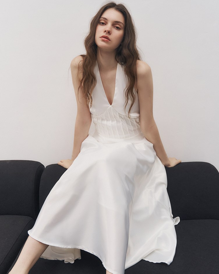 繞脖綁帶緞面長洋裝(ME.)