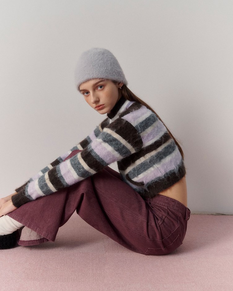 條紋高領磨毛拉鍊上衣