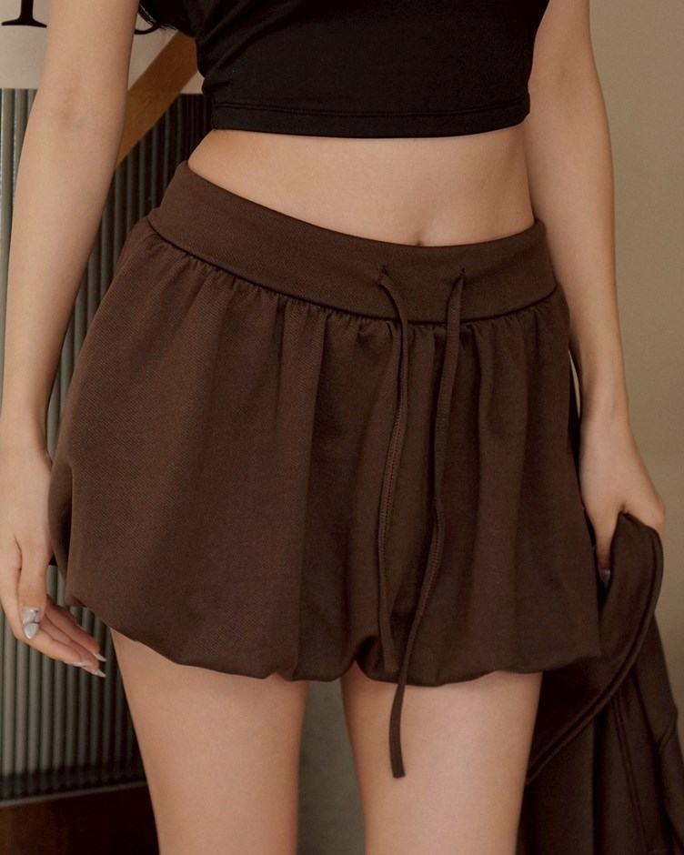 輕柔斜紋磨毛花苞短裙