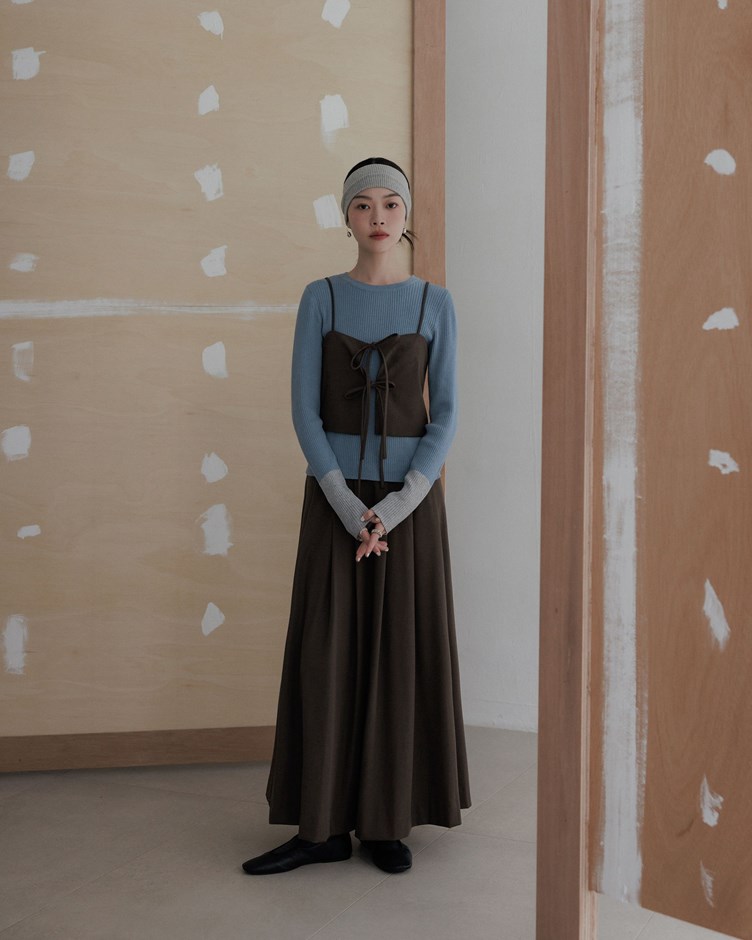 簡約西裝百褶長裙