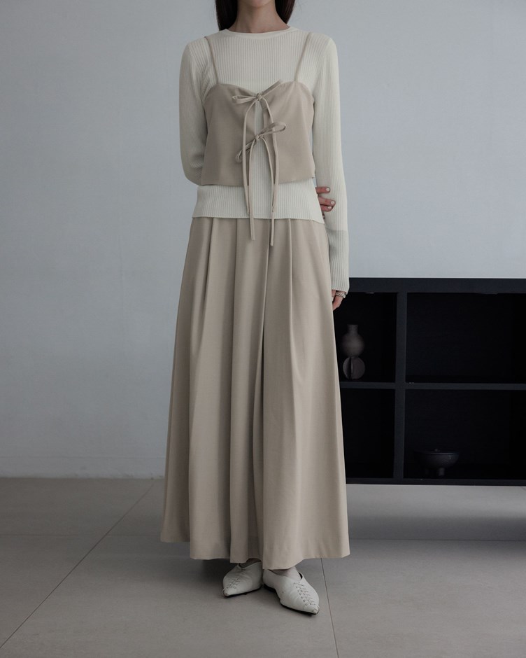 簡約西裝百褶長裙