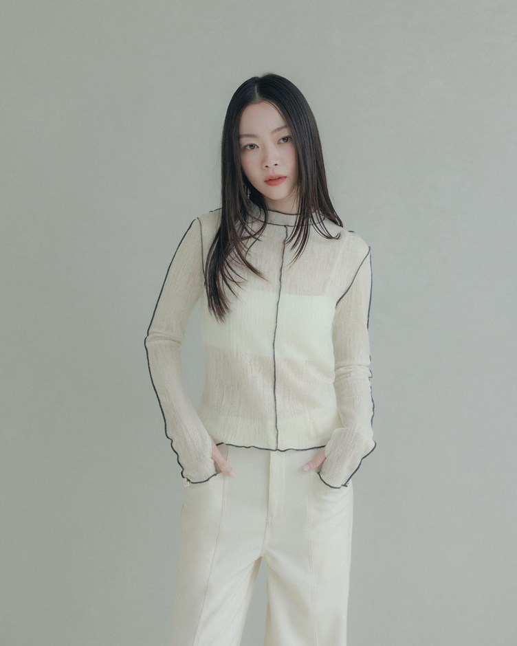 仿舊立體縫線套指長袖上衣