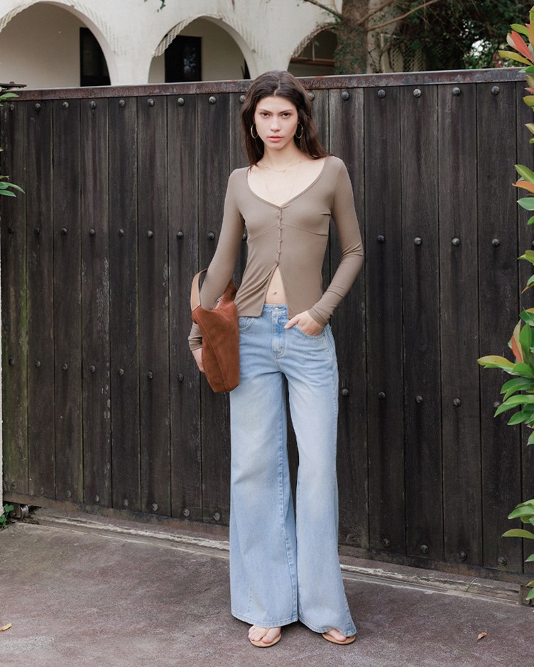 細羅紋排釦V領上衣