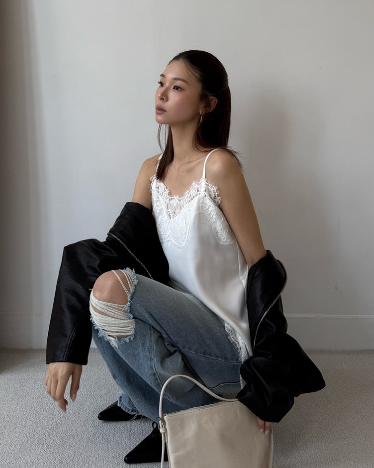 睫毛蕾絲緞面斜擺細肩背心