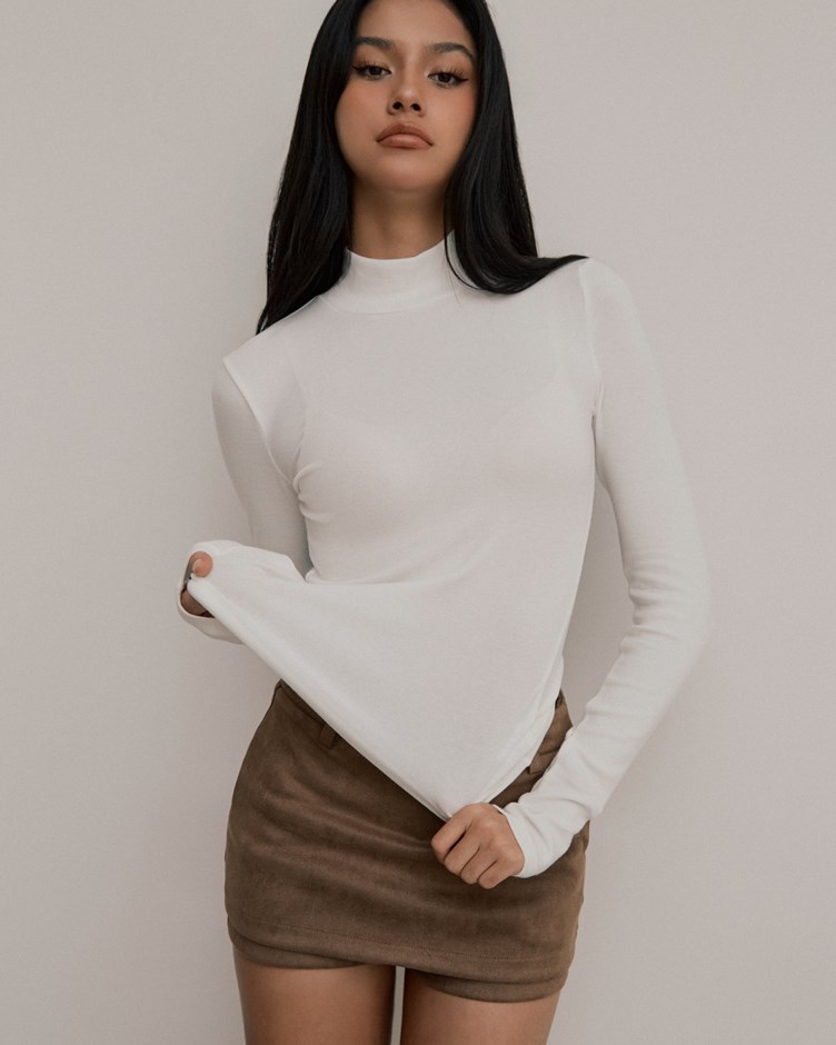 柔彈小高領長袖上衣