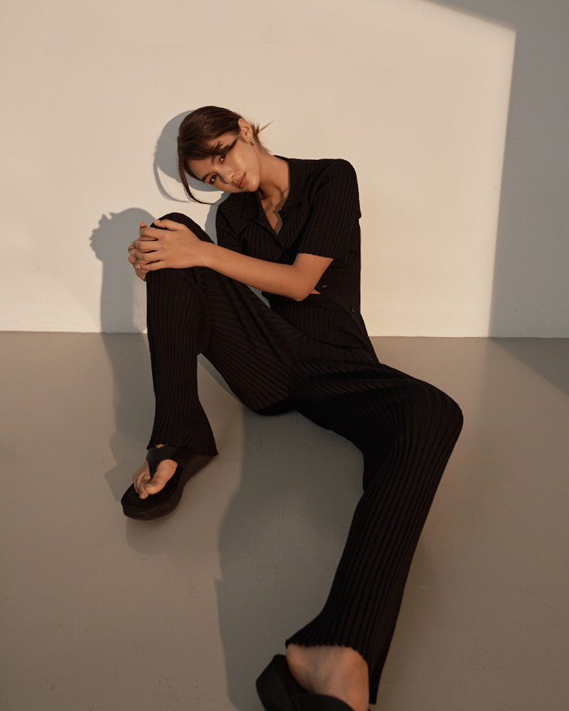 質感坑條排釦針織套裝(ME.)