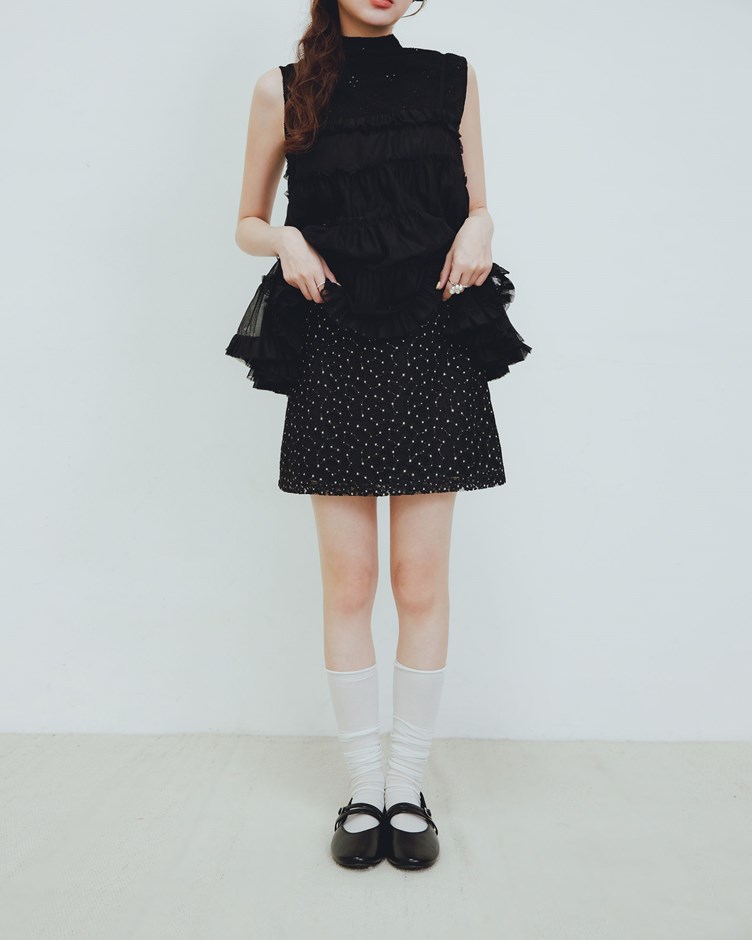 細緻刺繡小花短裙