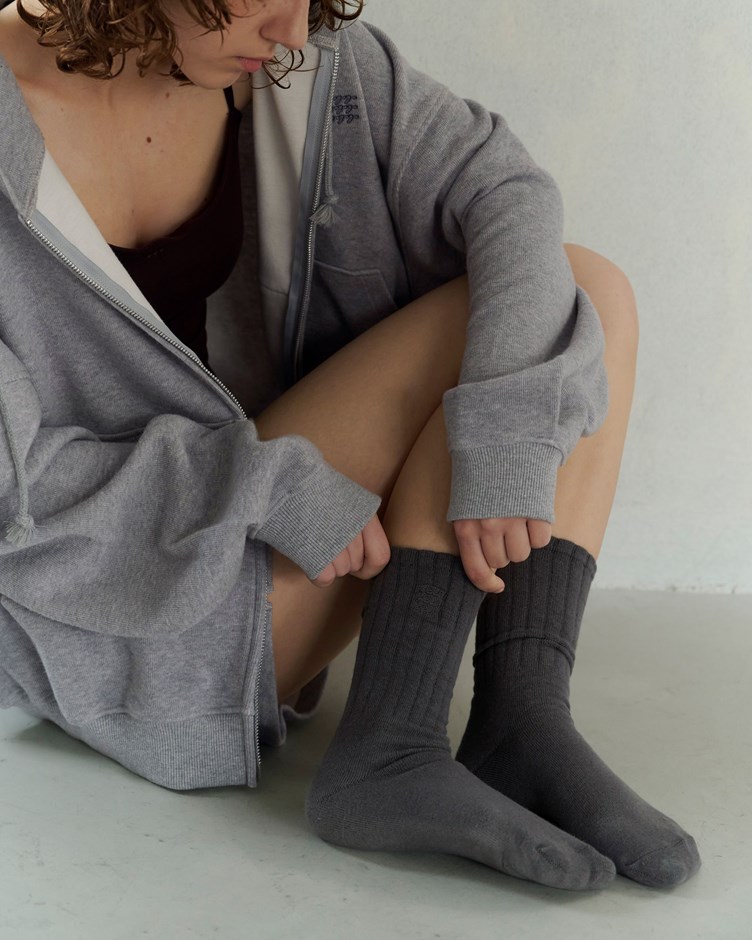 品牌LOGO刺繡發熱長襪