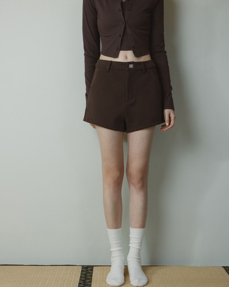 品牌LOGO內刷毛鉤釦短褲