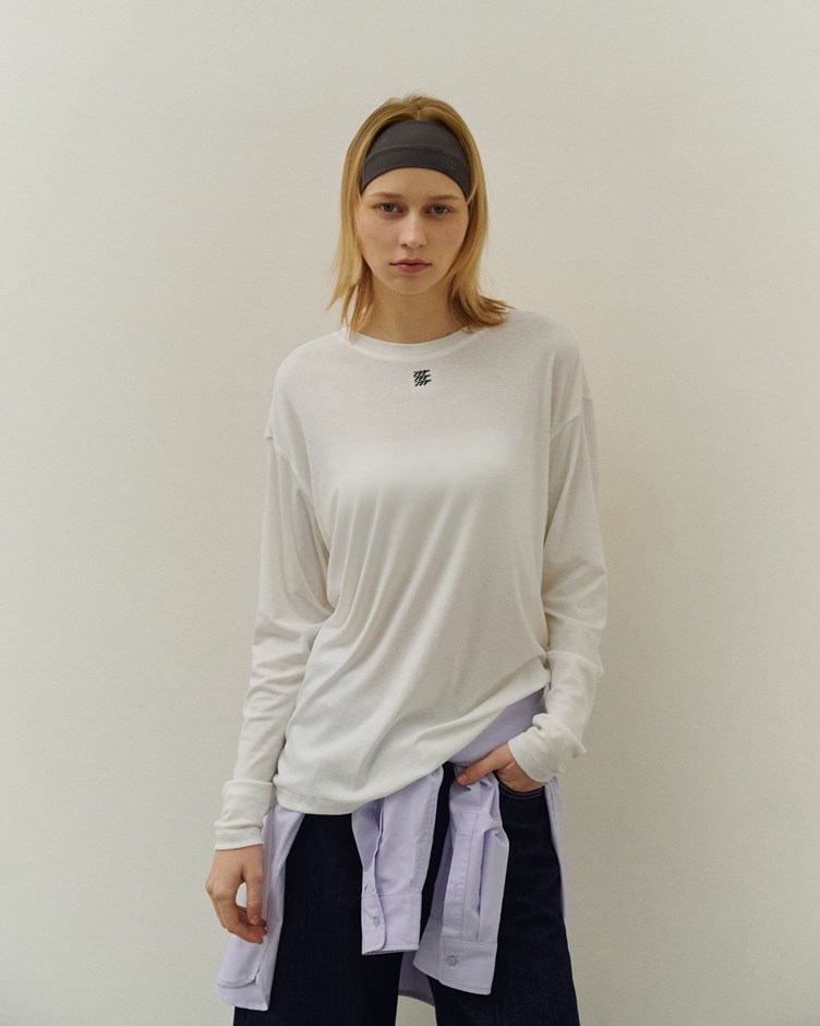 品牌LOGO柔彈天絲長袖上衣