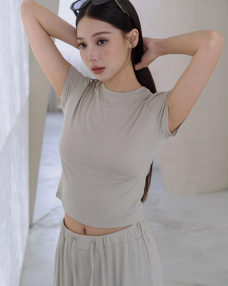 柔膚冰肌圓領短TEE