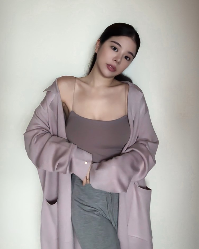 柔韻人造絲針織風衣罩衫