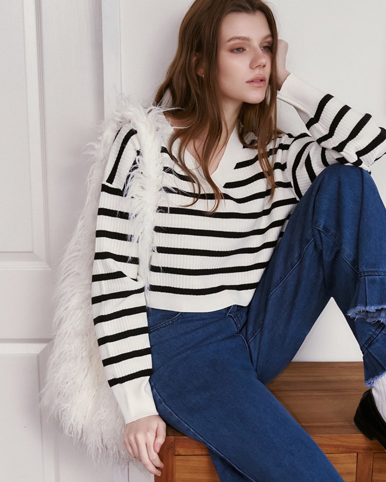 條紋V領針織短版上衣