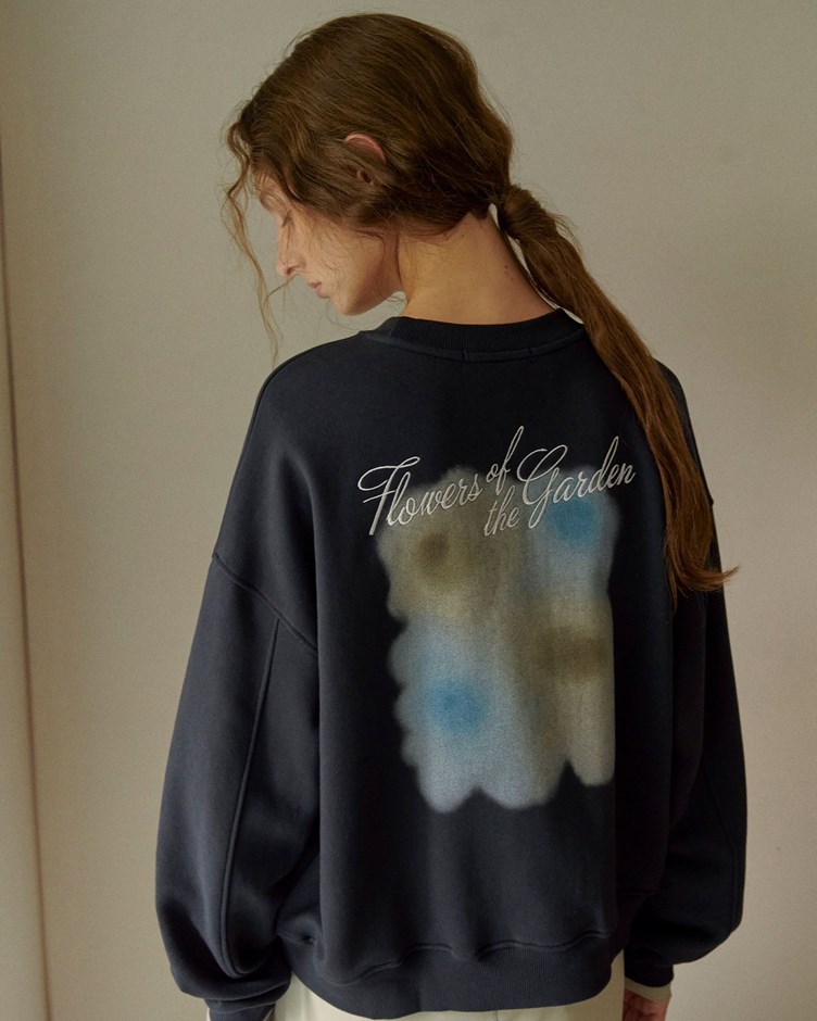 花朵暈染刺繡大學TEE