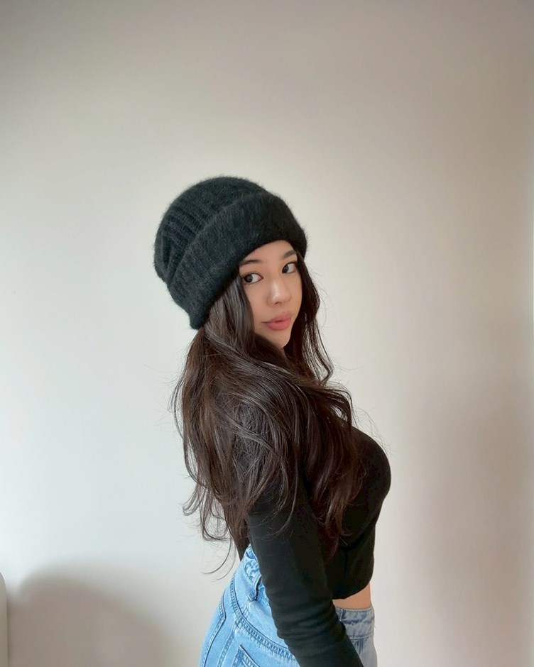 HER 冬季經典顯瘦 BRA TOP 羊毛上衣