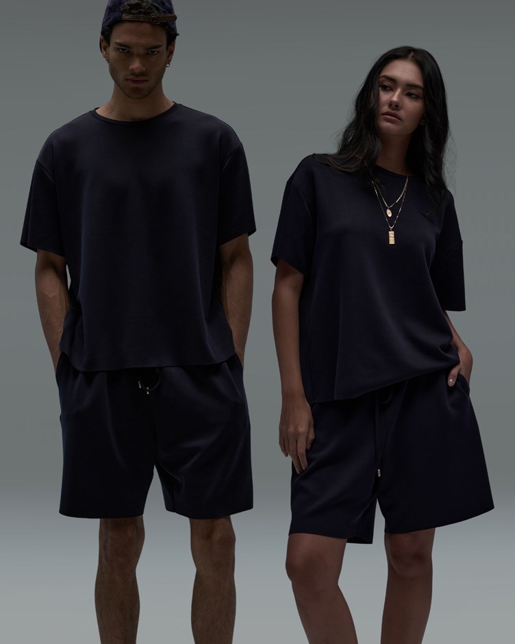 雲朵 UNISEX 寬版落肩短袖
