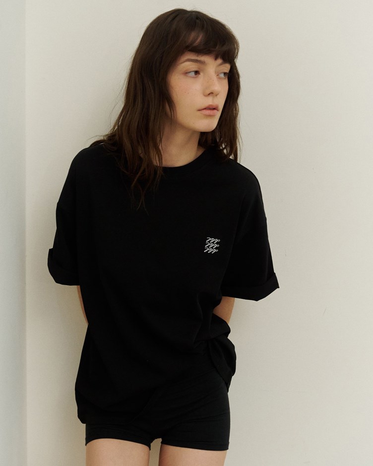 品牌經典圓領短袖TEE