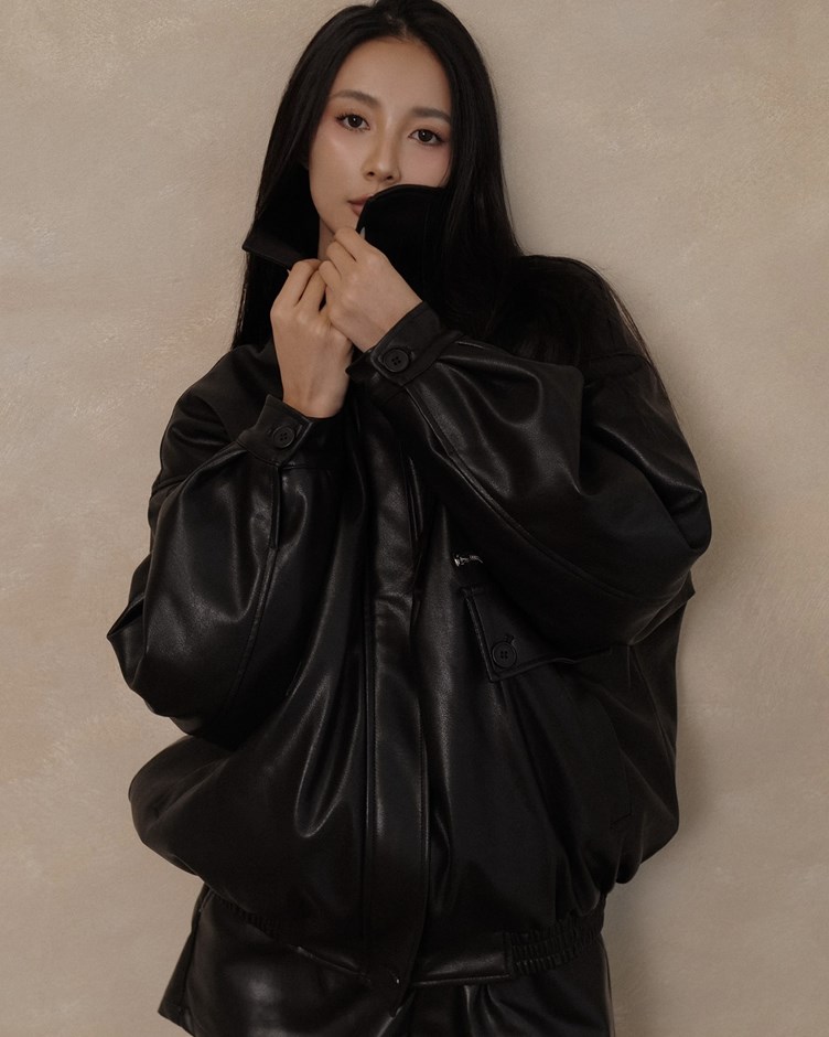 多口袋厚鋪棉皮外套