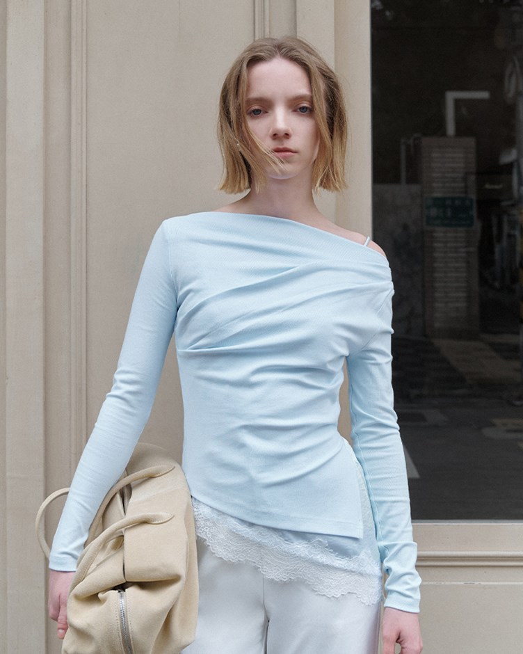 抓皺側開岔長袖上衣