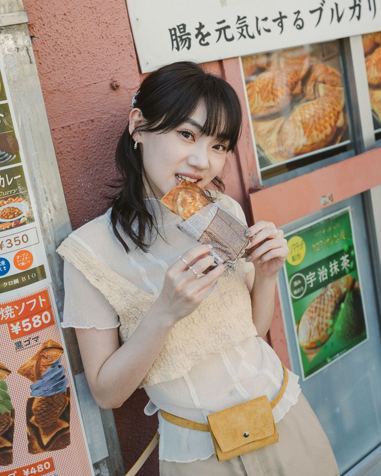花朵蕾絲V領背心