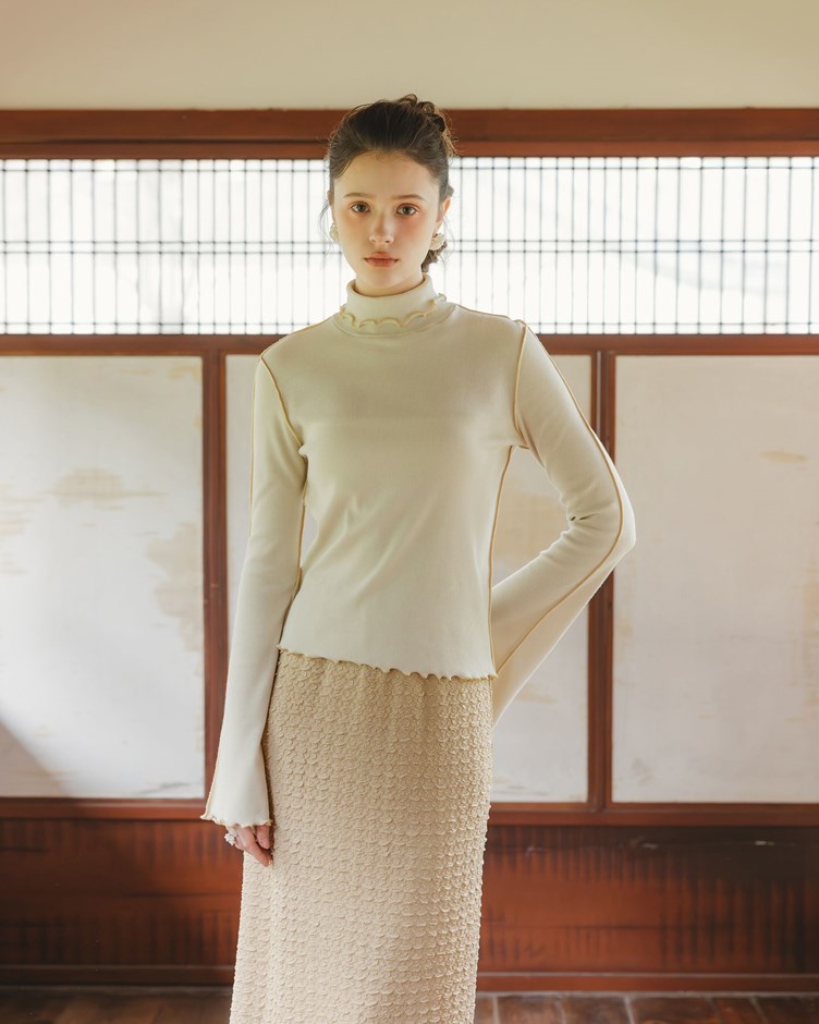 PROJECT.M 立體縫線高領上衣