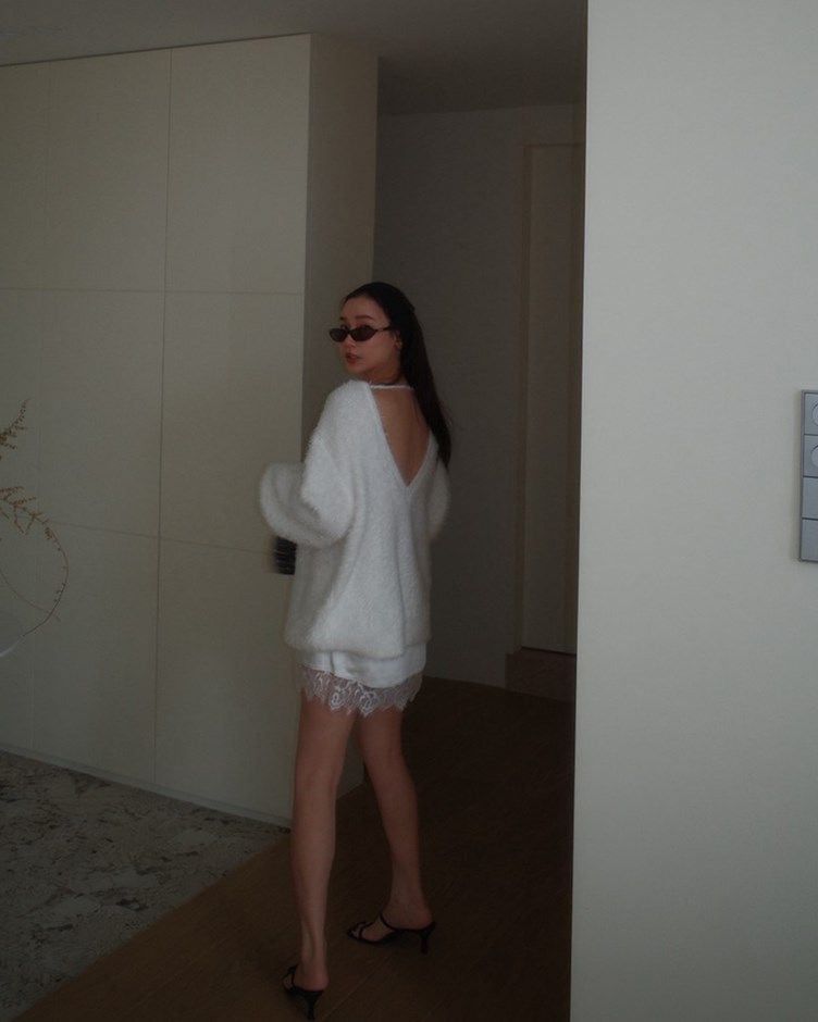 細閃露背針織上衣