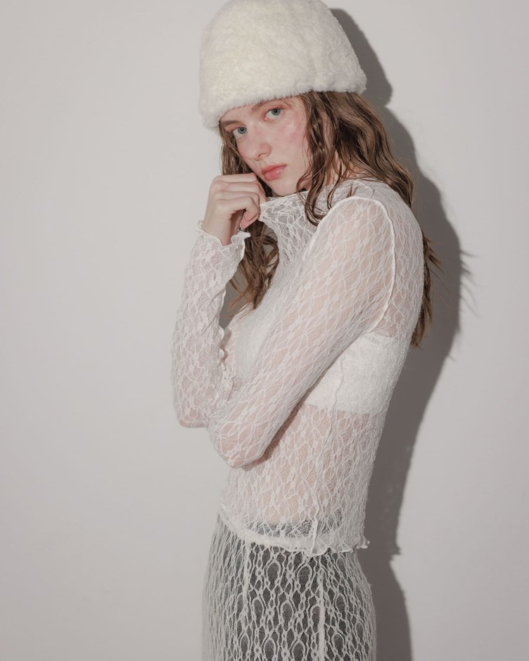 透肌捲邊細褶蕾絲上衣