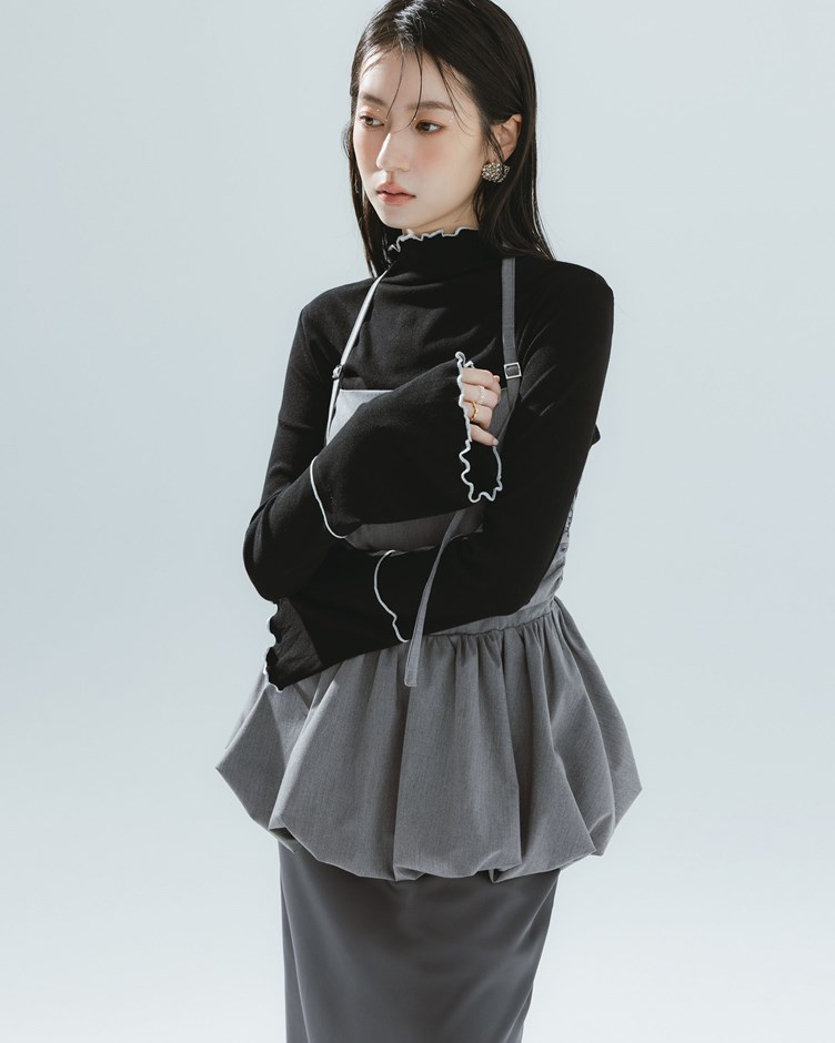 彈性配色捲邊喇叭袖上衣