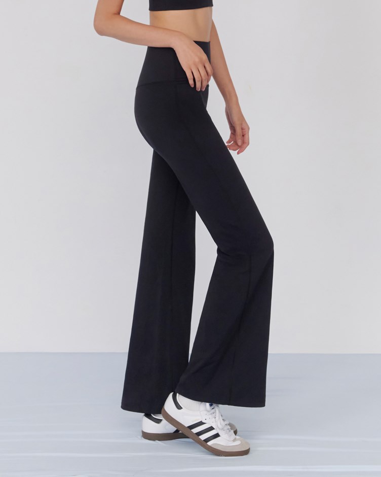 提提絨 – 比例升級長腿喇叭褲