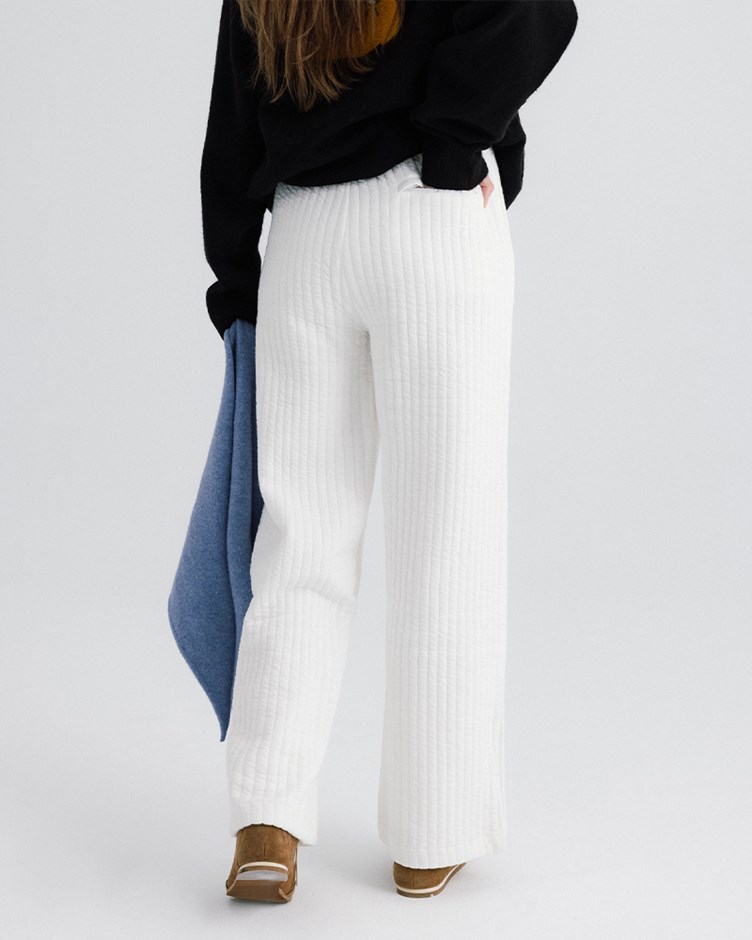 Bobby&Bella小刺繡立體壓紋長褲