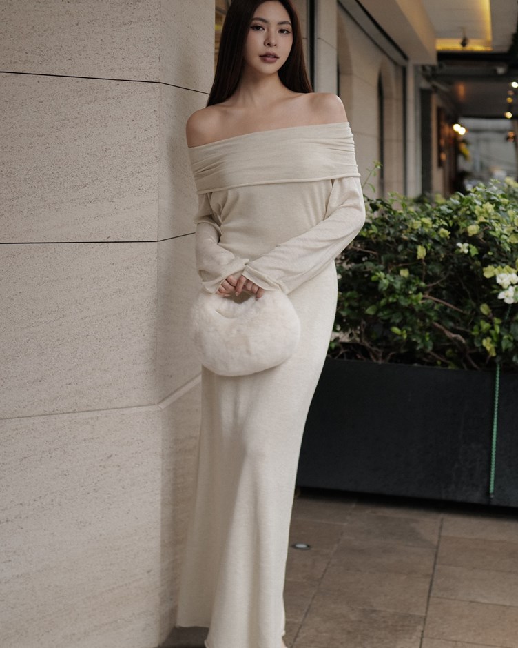 堆堆感一字領針織洋裝