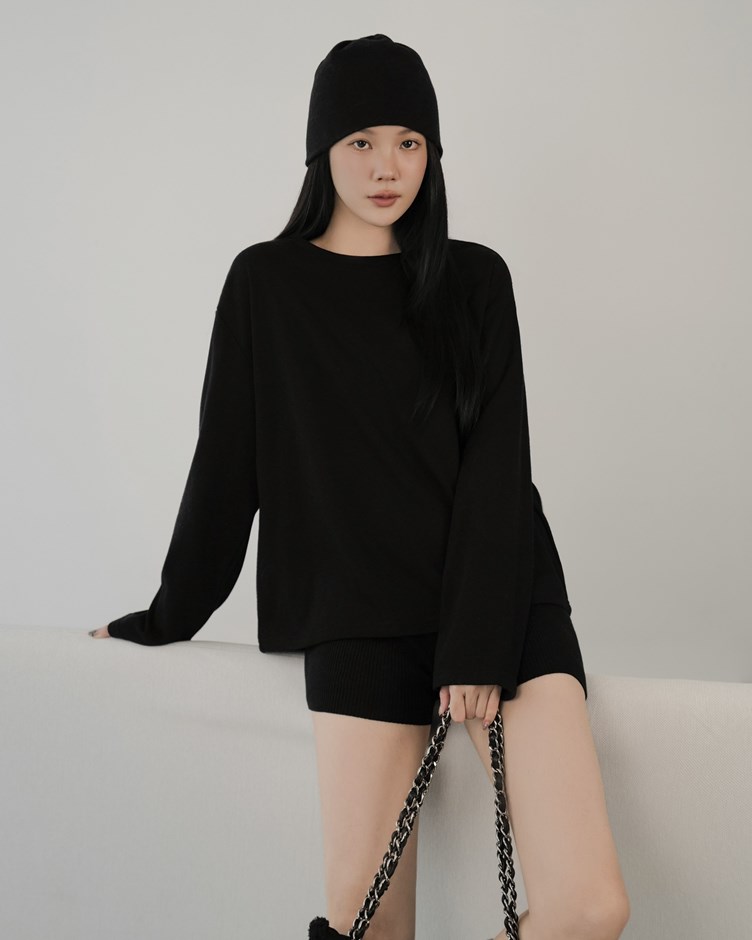 磨毛圓領寬鬆長袖上衣