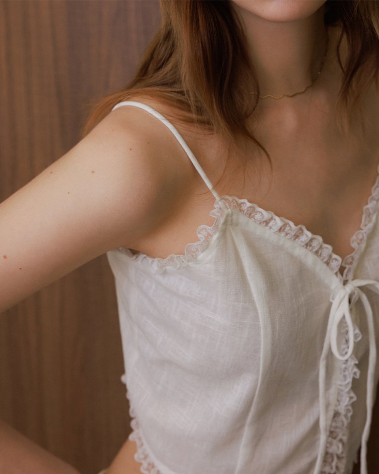 棉麻蕾絲拼接背心(yoyo聯名款)