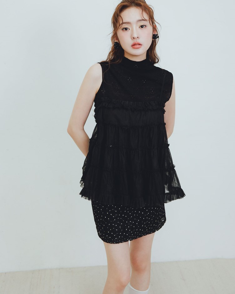 舒適軟毛感簍空高領背心