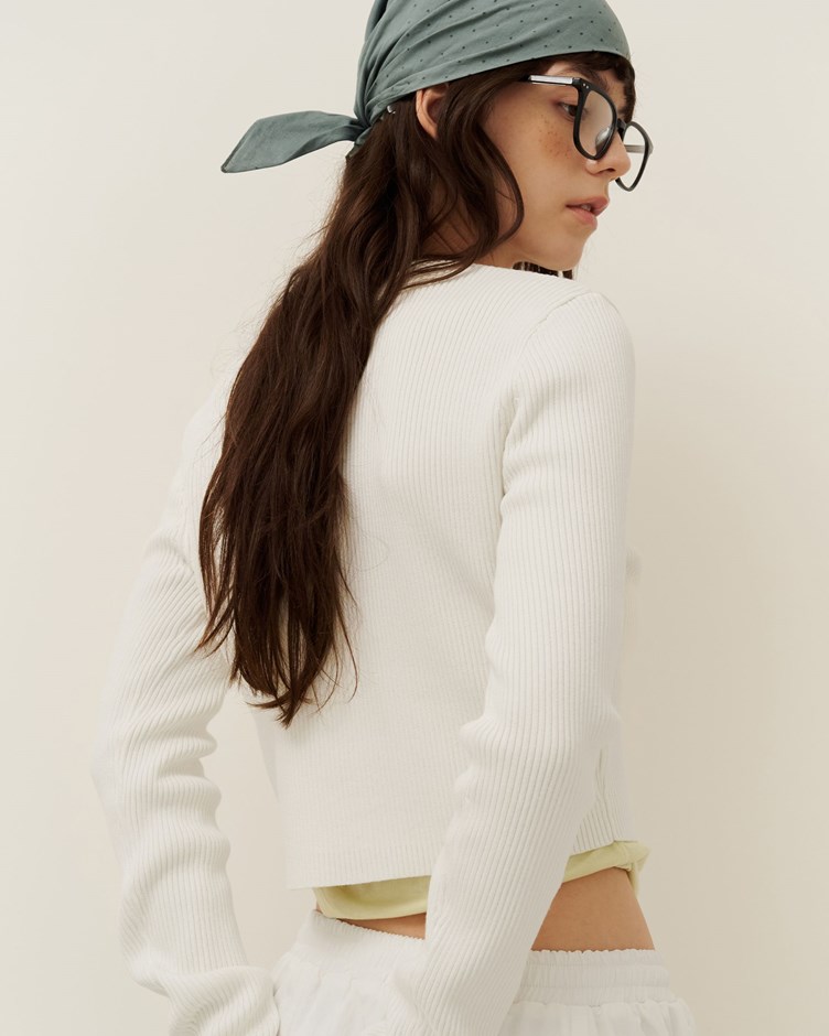 混色坑條鉤釦針織上衣