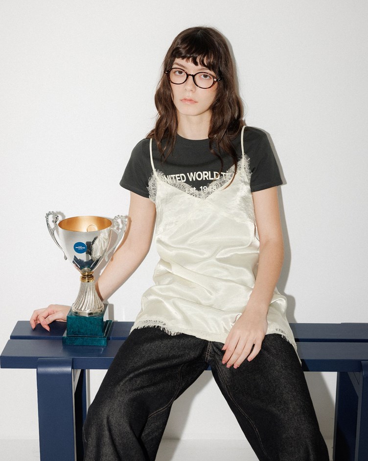 光澤蕾絲拼接細肩帶背心