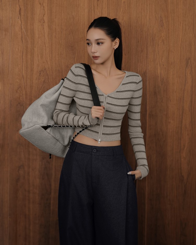 V領條紋拉鍊針織長袖