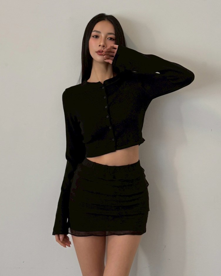 多層次簍空荷葉短裙