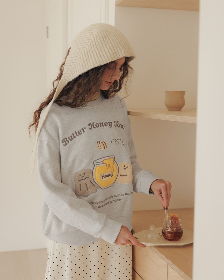 奶油蜂蜜QQ毛拼布大學TEE