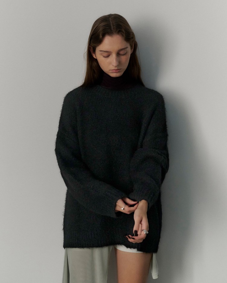 舒適羊駝毛絨圓領毛衣