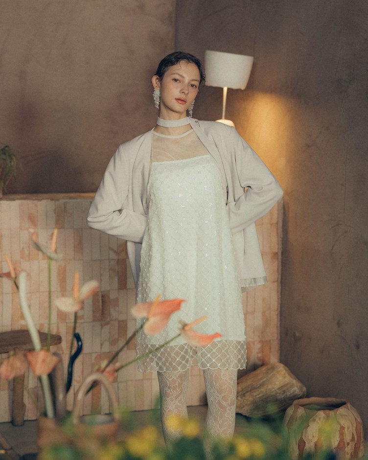 精緻珠片小花短洋裝