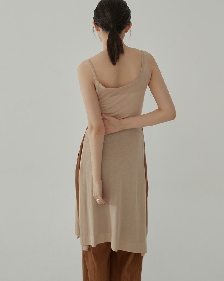 不對稱肩帶針織長背心