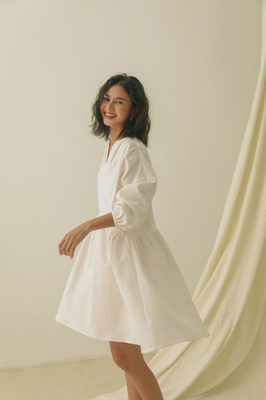 小澎袖飄逸感短洋裝